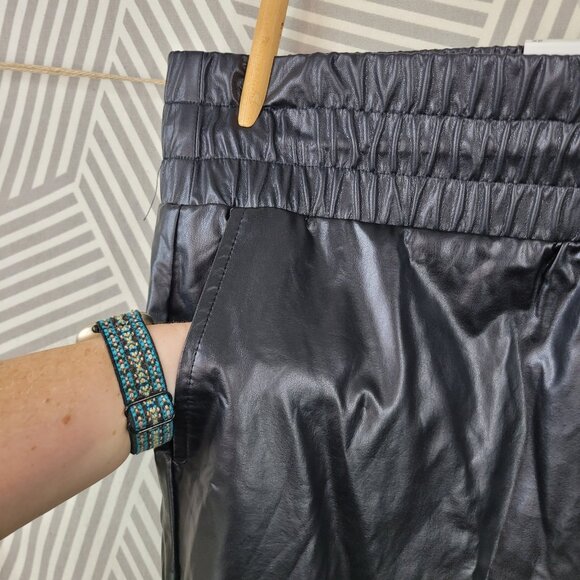 NEW Ophelia Roe Faux Leather Plus 2X Plus Black Stretch Waist Pleather Jogger - Picture 5 of 9